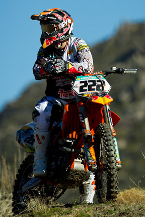 kliknut�m zav�i okno