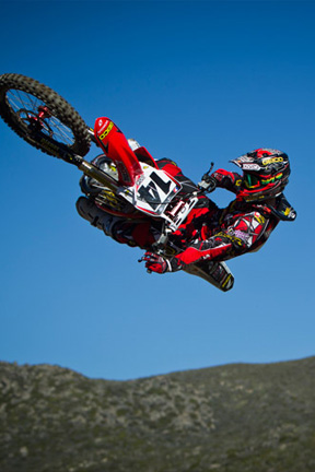 kliknut�m zav�i okno